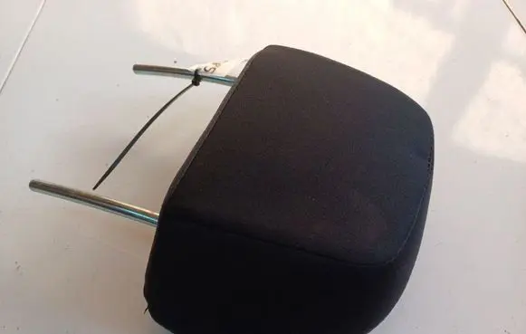 Subaru Forester SH Front seat headrest 