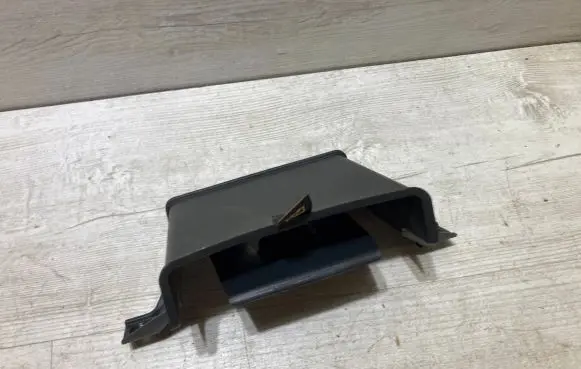 Skoda Octavia Mk3 (5E) Front door seat control surround trim 5E0881507B
