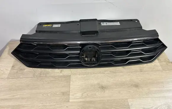 Volkswagen T-Roc Front bumper upper radiator grill 2GA853651