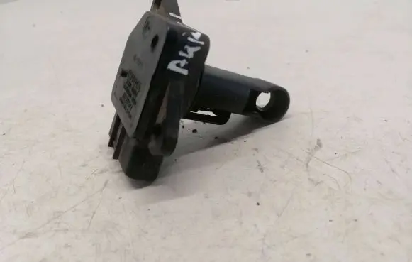 Toyota Auris 150 Mass air flow meter 222040N010 0070510 MB1974003070