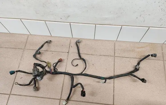 Subaru Legacy Engine installation wiring loom 