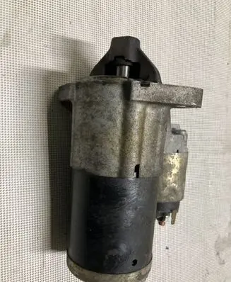 Suzuki Grand Vitara II Starter motor 3110065J1 M000T21671
