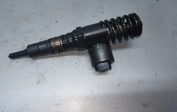 Mitsubishi Grandis Fuel injector 03G130073G 0414720404