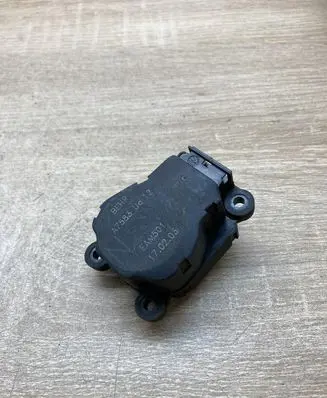Mercedes-Benz S W220 Air flap motor/actuator A7583UA12 EAM501