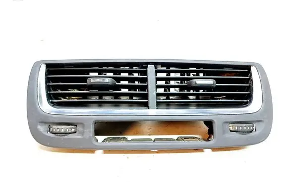 Opel Mokka Dash center air vent grill 95316389 95316390