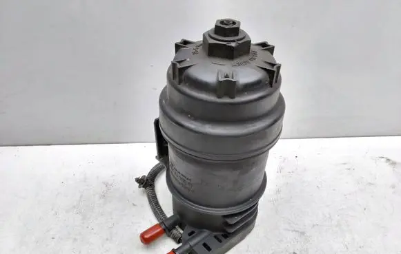 Volvo V60 Fuel filter housing 31302682