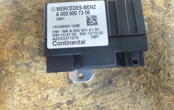 Mercedes-Benz CLA C117 X117 W117 Fuel injection pump control unit/module A0009007306 140356061129E A2C53371279