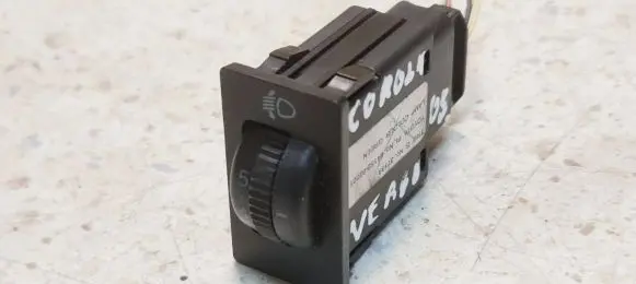 Toyota Corolla Verso AR10 Headlight level height control switch 8415202021 37139