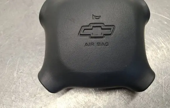Chevrolet Suburban Steering wheel airbag 16761164