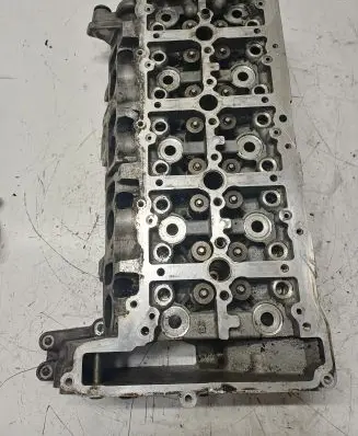 BMW 5 F10 F11 Engine head 781046503 N47D20C