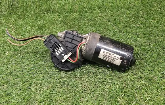 BMW 3 E46 Wiper motor 8362156 678383602156 0390241361