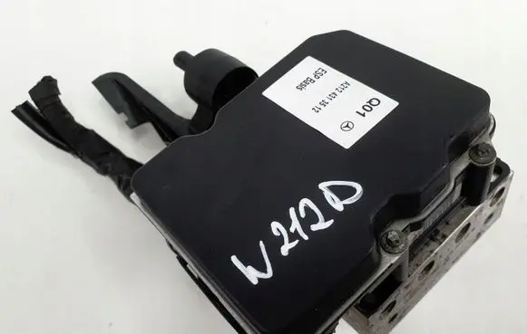 Mercedes-Benz E W212 ABS Pump A2124313512