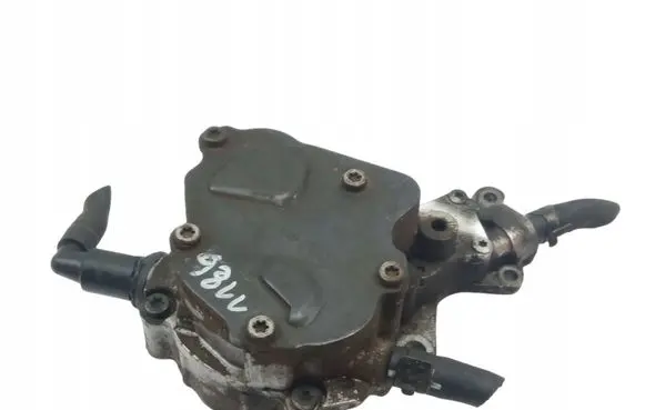 Volkswagen Touran I Vacuum pump 038145209E