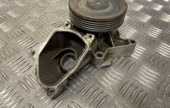 Land Rover Freelander Water pump