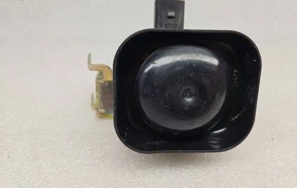 Audi A4 S4 B5 8D Alarm system siren 8L0951605