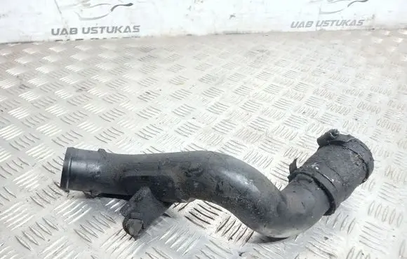 Nissan Note (E11) Intercooler hose/pipe