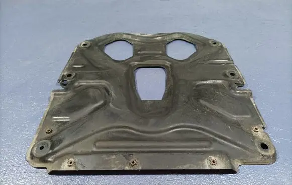 Mazda 6 Front underbody cover/under tray GHP956A91