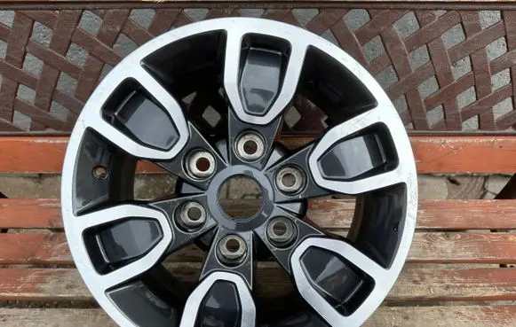 Mitsubishi L200 R16 alloy rim 