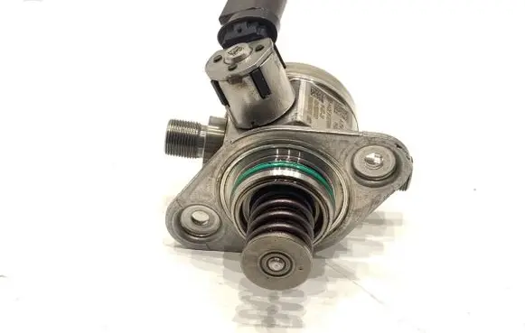 Mercedes-Benz GLE W167 Fuel injection high pressure pump A2560702600