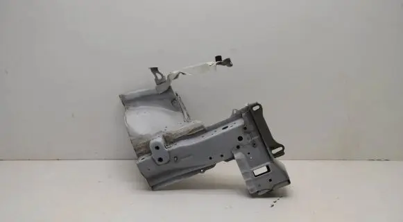 Toyota Prius (XW30) Front side member 