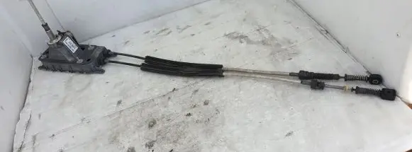Volkswagen Scirocco Gear shifter/selector 1K0711049CJ