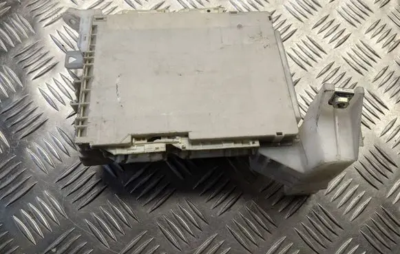 Toyota Prius (XW30) Comfort/convenience module 11470WA 8273047440A