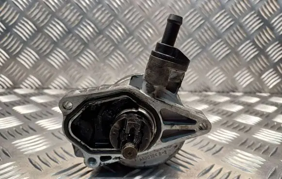 KIA Pro Cee'd II Vacuum pump 288102A600