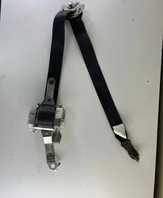Subaru Outback Front seatbelt 7M4520P 0432127