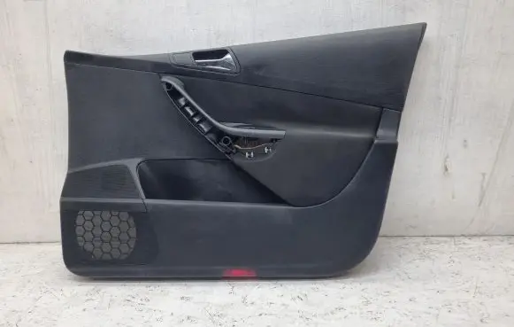 Volkswagen PASSAT B6 Front door card panel trim 3C1867012
