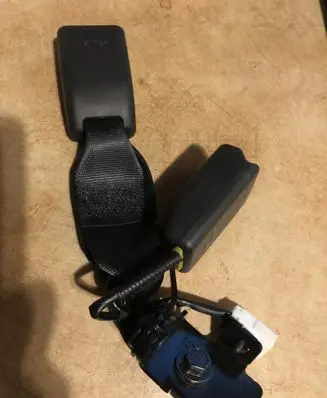 Hyundai Kona I Rear seatbelt buckle K20174