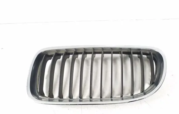 BMW 3 E90 E91 Front bumper upper radiator grill 7201967