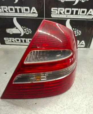 Mercedes-Benz E W211 Rear/tail lights A2118200454