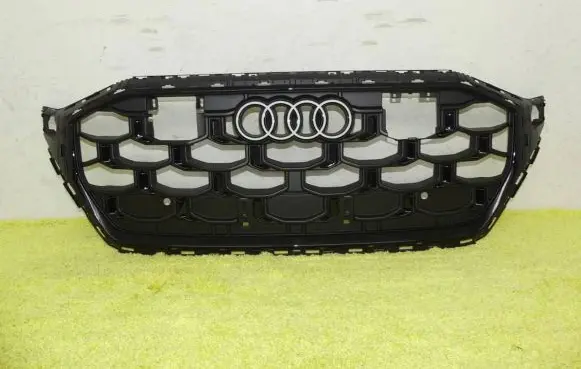 Audi Q8 Front bumper upper radiator grill 4M8853651BS 4M8853651CL 4M8853651BR