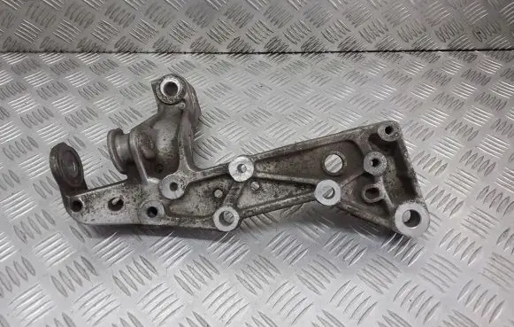 Skoda Octavia Mk2 (1Z) Front control arm