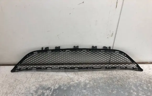 Mercedes-Benz E W212 Front bumper lower grill A2128850124BILI A2128850124