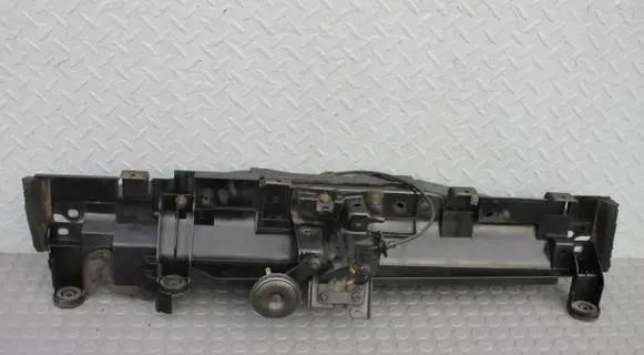 Nissan X-Trail T32 Bottom radiator support slam panel 215424BE0A