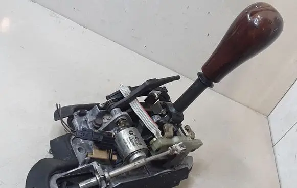 BMW 7 E38 Gear shifter/selector 1422833C 1422277