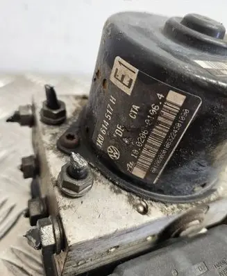 Volkswagen Touran I ABS Pump 1K0907379K 10096003483 00005305D2