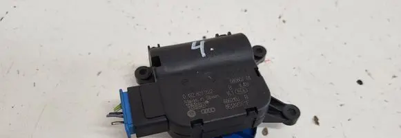 Audi A4 S4 B7 8E 8H Air flap motor/actuator 0132801322 8E1820511F 666210JB