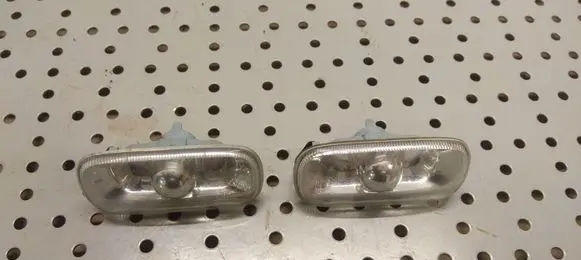Audi A4 S4 B5 8D Front fender indicator light 8E0949127 4102 1220