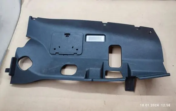 BMW X6 E71 Dashboard lower bottom trim panel 7161786