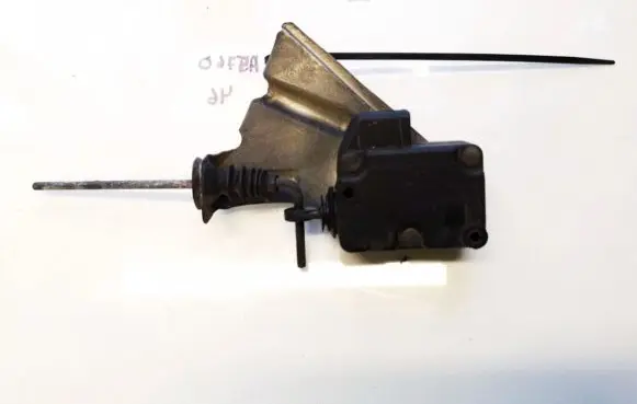 Peugeot 607 Central locking motor 