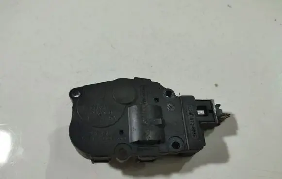 Citroen C4 Grand Picasso Air flap motor/actuator A21200600