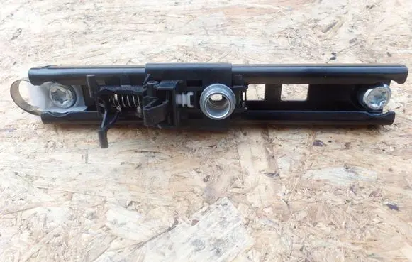 Opel Corsa D Seat belt height adjuster 13153271