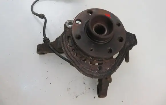 Opel Tigra B Front wheel hub spindle knuckle 