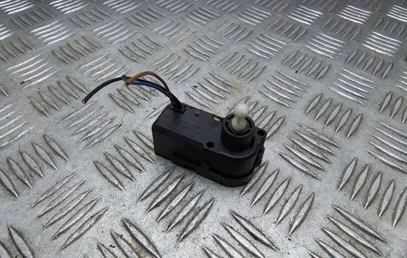 Volkswagen Transporter - Caravelle T5 Headlight level adjustment motor 0307853304 1J0941295A