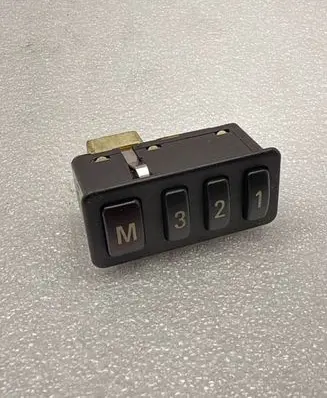 BMW 5 E39 Seat control switch 8352160