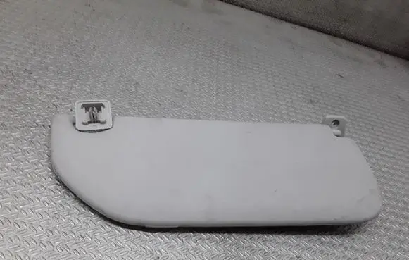 Peugeot 107 Sun visor