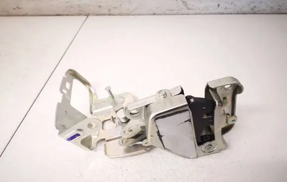 Skoda Octavia Mk2 (1Z) Seat back rest lock catch 