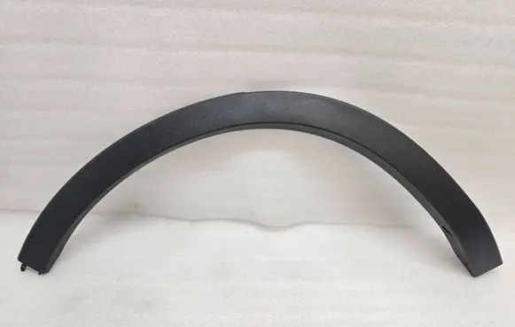Volvo XC40 Rear arch trim 32368189